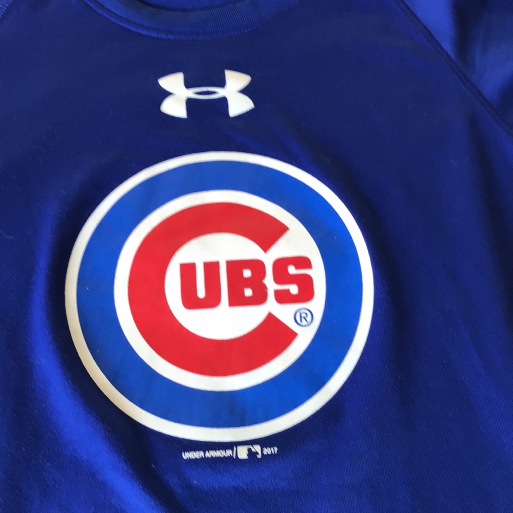Under Armour Cubs Athletic tshirt youth size medium